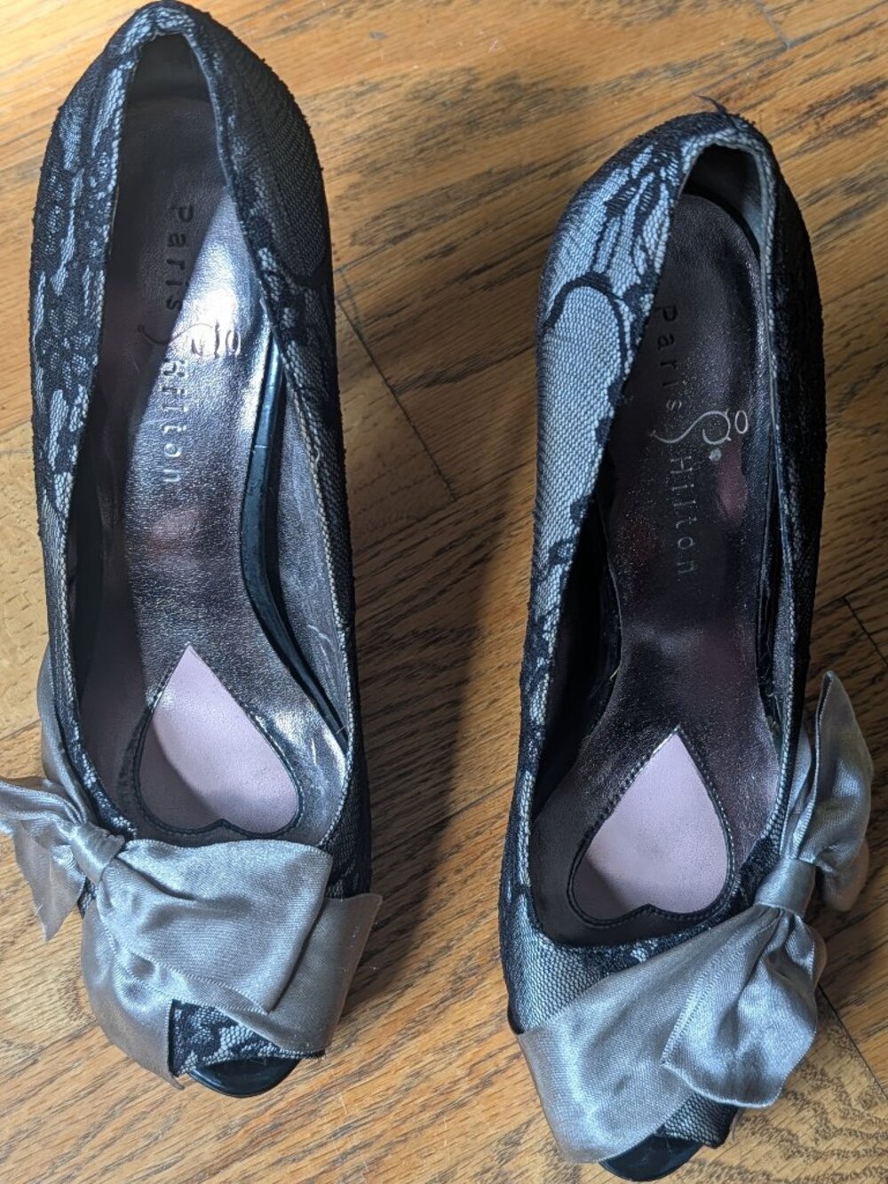 Paris Hilton Black Lace Peep Toe Heels Satin Bow Size 9 M Stiletto Pumps Y2K - Picture 3 of 15